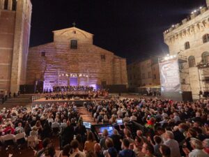 Cantiere_Internazionale_Arte_Piazza_Grande